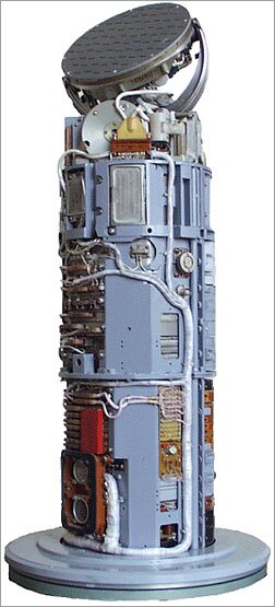 Multifunction monopulse Doppleractive radar seeker to fit air-to-air RVV-AE missiles